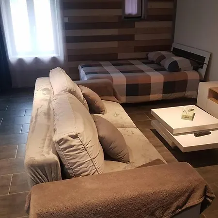 Joli Petit Les Brimbelles